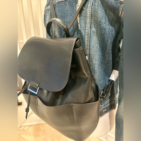 LAST CHANCE! 3/$50 NWT! Zara Backpack - Picture 2 of 6